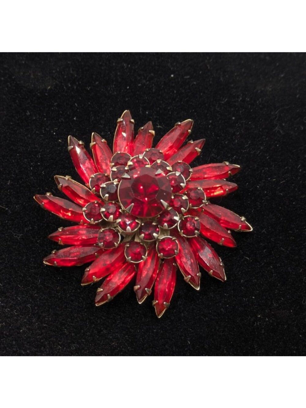 Vintage Stacked Flower Brooch Pin Gold Tone Ruby Red Rhinestones 2"